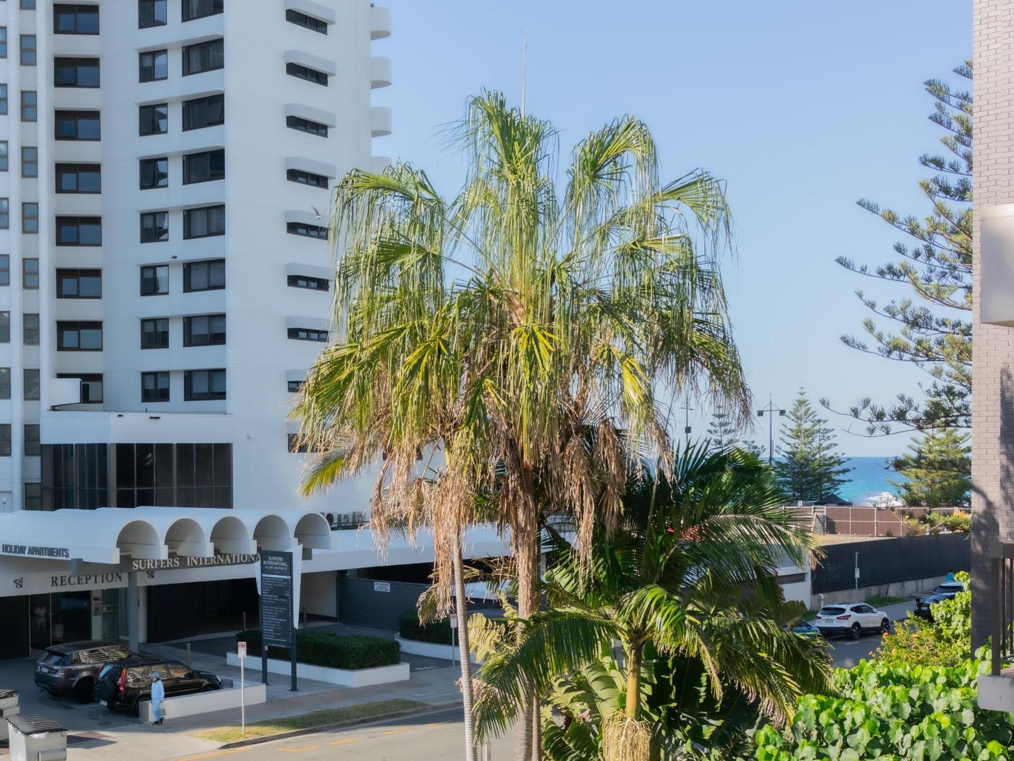 Trickett Gardens Holiday Inn Gold Coast Zewnętrze zdjęcie